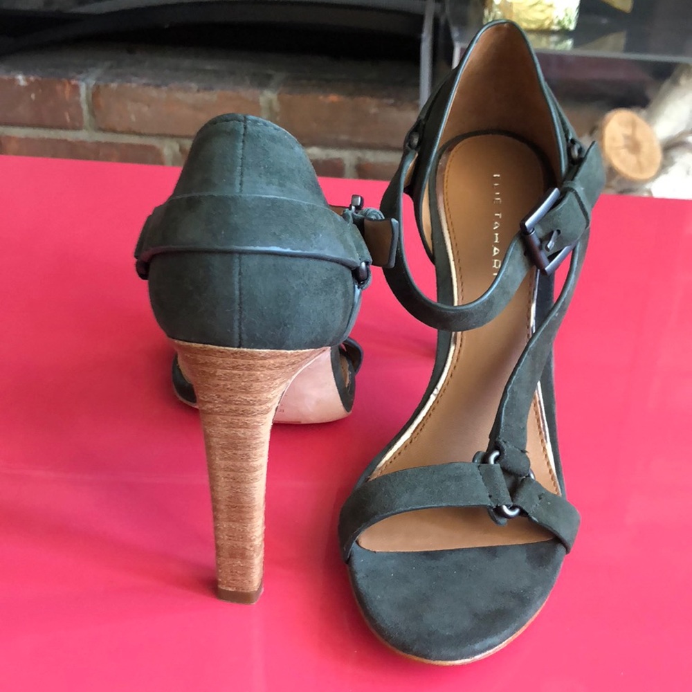 Elie Tahari suede heels